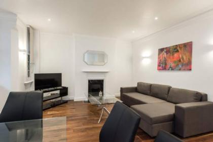 Fleet Street Apartment 2 - image 9