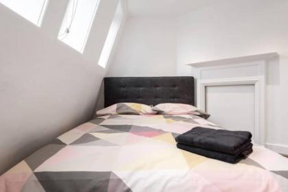 Fleet Street Apartment 4 - image 12