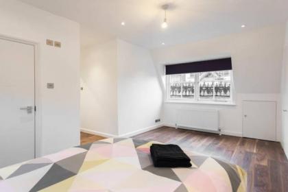 Fleet Street Apartment 4 - image 7