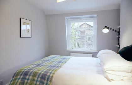 Veeve - Angel Hideaway - image 5