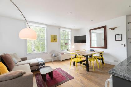Smart 3 bed flat in Islington close to Angel Tube