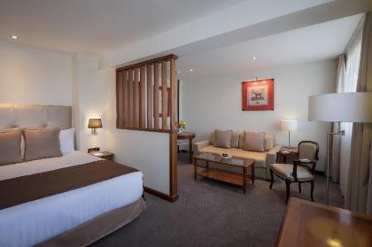 Melia White House Apartments - image 1