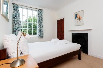 Veeve - Keats Country - image 23