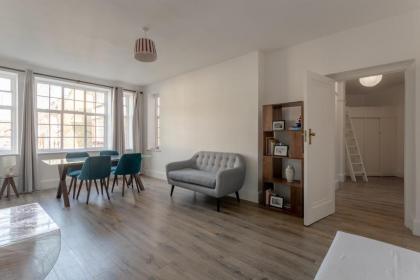 Bright and Lovely 1 Bedroom Flat Belsize - image 1