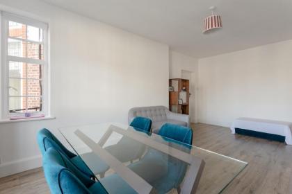 Bright and Lovely 1 Bedroom Flat Belsize - image 10