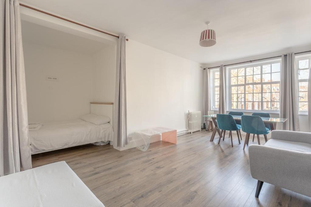 Bright and Lovely 1 Bedroom Flat Belsize - image 2