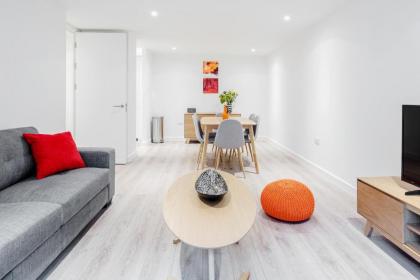 Stayo New Compton Street - image 13