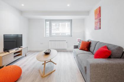 Stayo New Compton Street - image 15