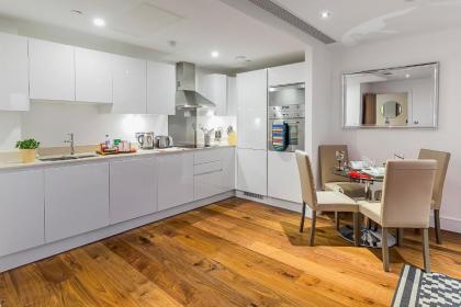 Clover Court - image 10