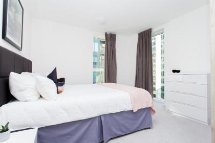 Clover Court - image 16