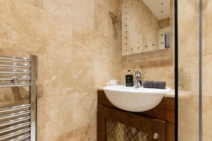 EXCLUSIVE Covent Garden FOR LUXURY NOMADS GROUPS - image 27