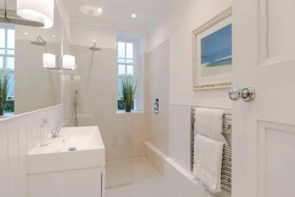 Bright and Leafy 1 Bedroom Flat in the Heart of Chelsea - image 8