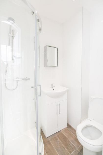 Earl's Court Studios - image 18