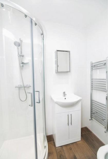 Earl's Court Studios - image 4