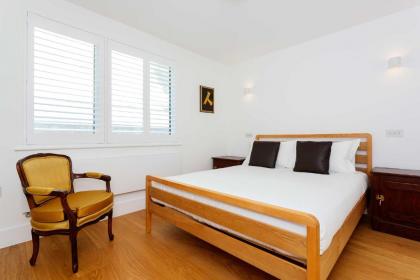 Veeve - Mews and Majesty in Mayfair - image 15