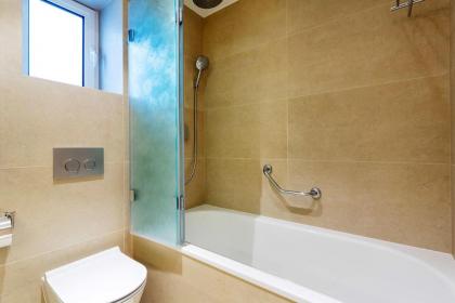 Veeve - Mews and Majesty in Mayfair - image 6