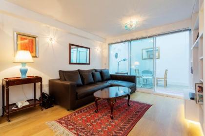 Veeve - Mews and Majesty in Mayfair - image 9