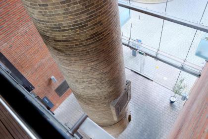 Luxury 2-Bed Flat parking and close to the tube - image 15