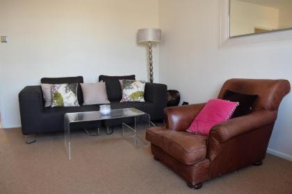 2 Bedroom Flat near Notting Hill - image 1