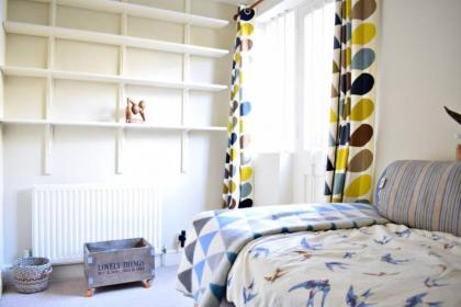 Charming 2 Bedroom Home 3 mins from Arsenal Station - image 12