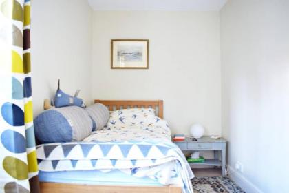 Charming 2 Bedroom Home 3 mins from Arsenal Station - image 7