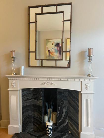 2 Bedroom Apartment just off Kings Road - image 17
