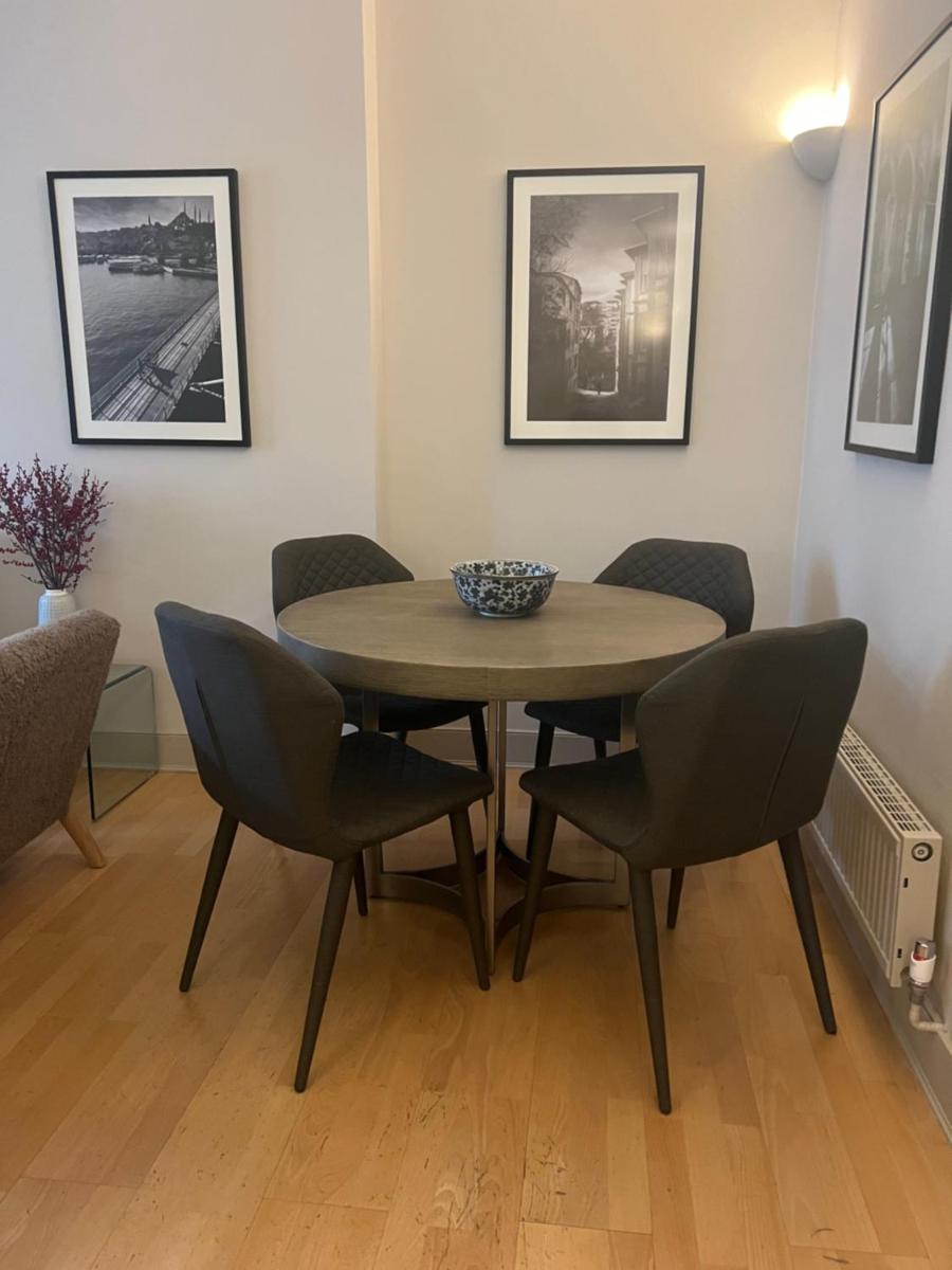 2 Bedroom Apartment just off Kings Road - image 5
