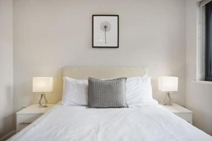 2 Bed Executive Penthouse near Liverpool Street FREE WIFI by City Stay Aparts London - image 13