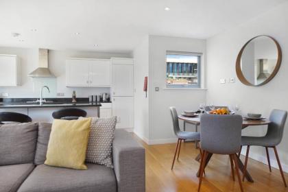 2 Bed Executive Penthouse near Liverpool Street FREE WIFI by City Stay Aparts London - image 16