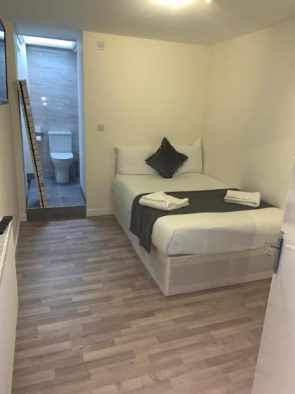 CENTRAL APARTMENT PADDINGTON - image 1