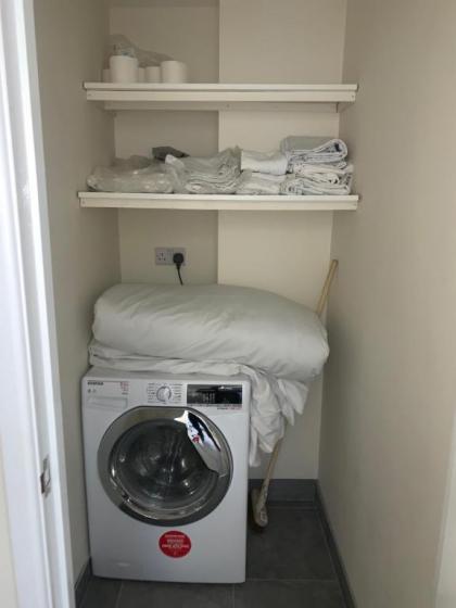 CENTRAL APARTMENT PADDINGTON - image 18