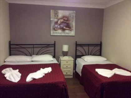 Central Hotel London - image 9