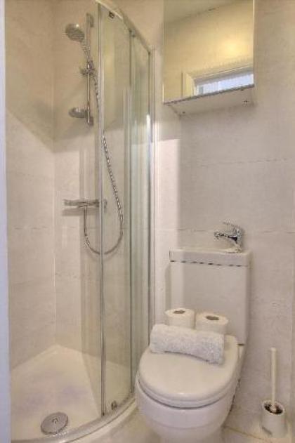 Private Studio With Patio #R3 - image 11