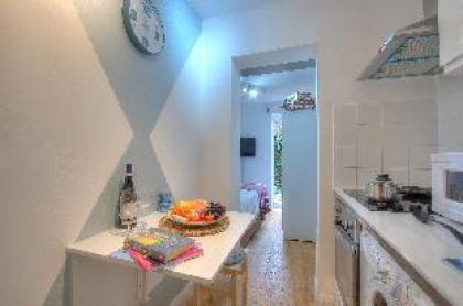 Private Studio With Patio #R3 - image 4