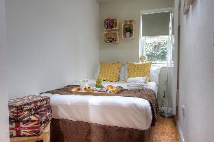 Private Studio Close to Metro #R2 - image 4
