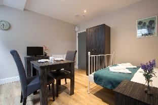 Studio close to Metro #CJ3 - image 2