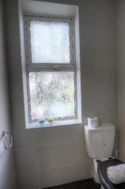 Private Studio in London #RED C  - image 4