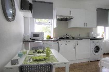 Private Studio in London #RED C  - image 5