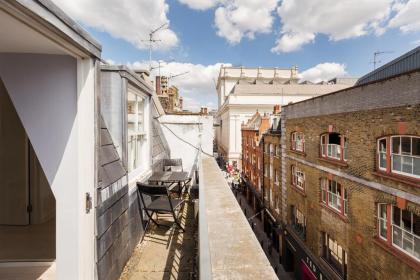 Urban Chic - Covent Garden - image 12