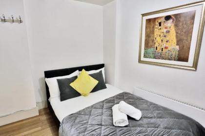 Covent Garden Suites - image 10