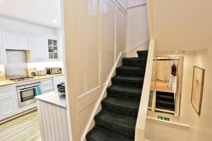 Covent Garden Suites - image 8