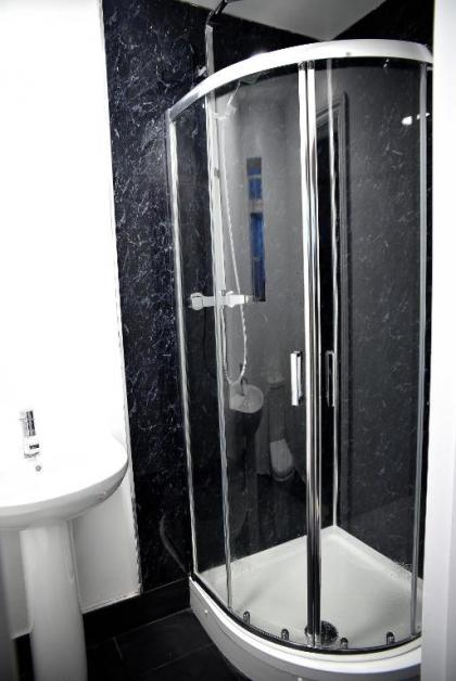 TBH Hotel - image 9