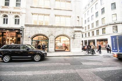 Piccadilly Circus Suites - image 11