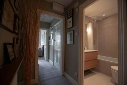 Wonderful 2 Bedroom in Quiet Area near Camden Square - image 7