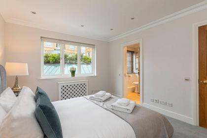 Stunning 6-bed house near Harrods in Knightsbridge - image 2
