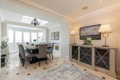 Stunning 6-bed house near Harrods in Knightsbridge - image 3