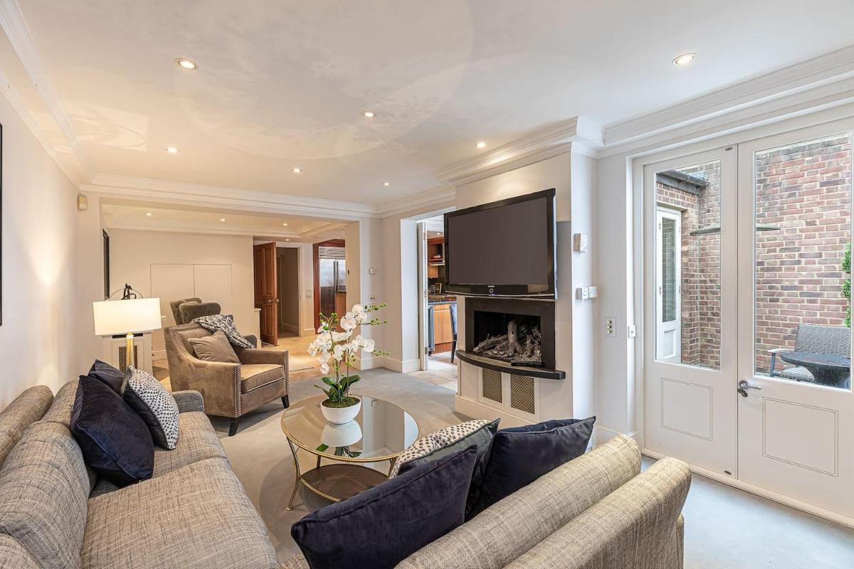 Stunning 6-bed house near Harrods in Knightsbridge - image 6