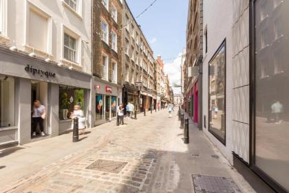Urban Chic - Exeter - image 5