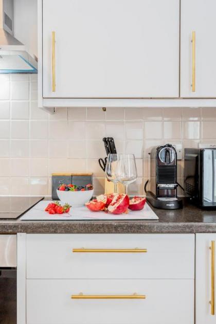 Bright & Spacious 4beds home - Kensington High Street-Olympia - image 18