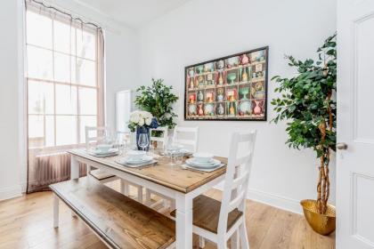 Bright & Spacious 4beds home - Kensington High Street-Olympia - image 19